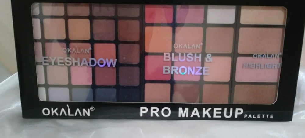 OKALAN PRO MAKE UP PALETTE NEW WITH TAG